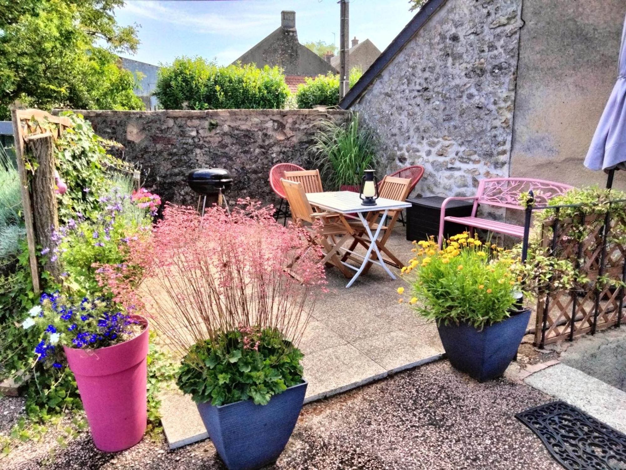 Appartement Dans Le Morvan 16 Min De L'Autoroute Beauvilliers  Екстериор снимка