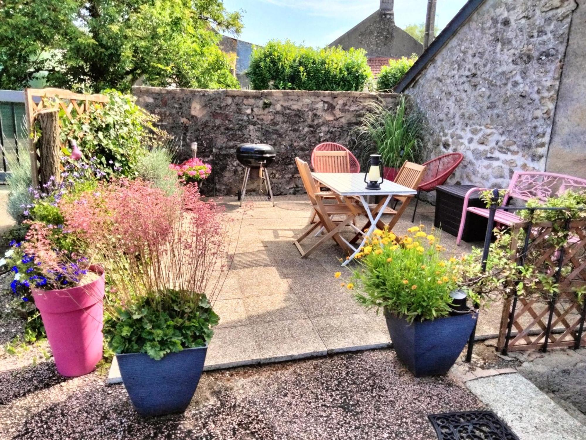 Appartement Dans Le Morvan 16 Min De L'Autoroute Beauvilliers  Екстериор снимка